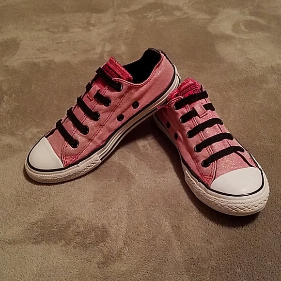 US 1 kids Converse Allstars  Pink w/ glitter. Gently loved. Non-smoking-pet free - Picture 1 of 8